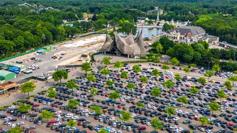 Historische foto van de parkeerplaats van de Efteling