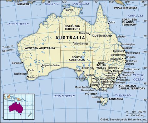 Kaart van Australië met de locaties van de grootste internationale luchthavens gemarkeerd.