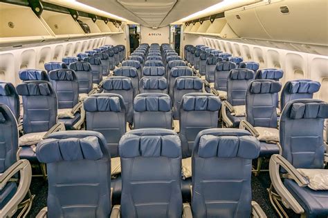 Interieur van een Delta Air Lines Economy Class cabine