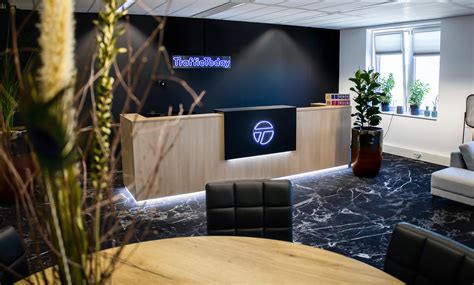 Foto van een receptiebalie in een hotel