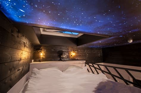 Sterrenkubus met uitzicht op de sterrenhemel