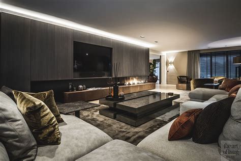 Interieur van een moderne lodge met comfortabele zitruimte