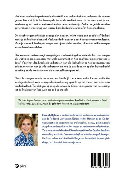 Gedetailleerd zicht op een van de mozaïekbankjes op Plaza de España