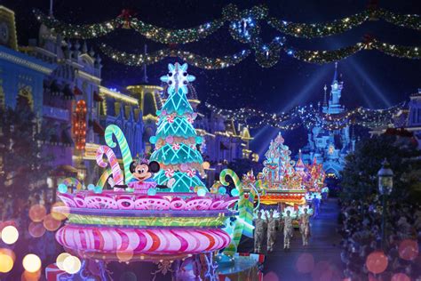 Illustratie van de kerstparade in Disneyland Parijs