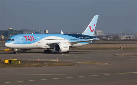 Een Boeing 787-8 Dreamliner van TUI fly