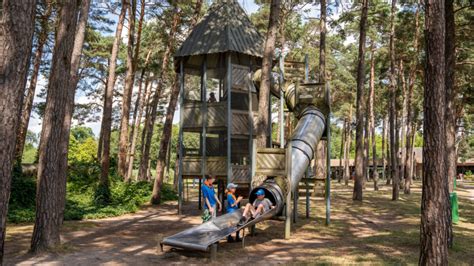 Overzichtskaart van Familiepark Goolderheide met de belangrijkste faciliteiten