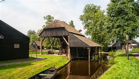 Museumboerderij ’t Olde Maat Uus in Giethoorn met traditionele architectuur