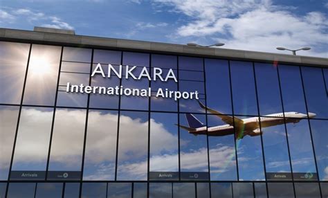 Overzicht van de verschillende autoverhuurbedrijven op Luchthaven Ankara Esenboga.