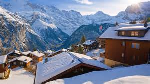 een sfeervol houten chalet in de bergen van het Berner Oberland