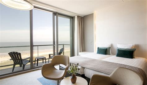 Uitzicht vanuit de hotelkamer op de rivier de Minho en de zonsopgang