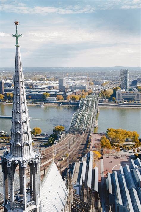 Panoramisch uitzicht vanaf de toren van de kathedraal van Tui