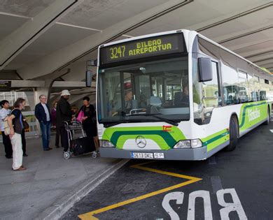 foto van de A3247 bus die van en naar Bilbao Airport rijdt