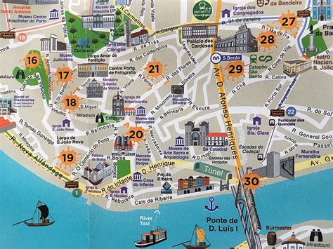Kaart van Porto met de locatie van het Descobertas Boutique Hotel, de nabijgelegen bezienswaardigheden (Ribeira, Dom Luis I-brug, Kathedraal) en de afstand tot het strand en de luchthaven.