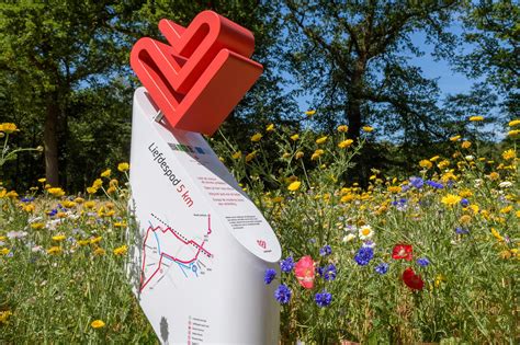 Een van de unieke Loveseats langs het Liefdespad in Ruurlo
