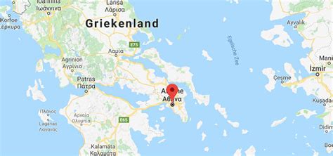 Kaart van Griekenland met de voorgestelde route van Athene naar de Peloponnesos en de eilanden