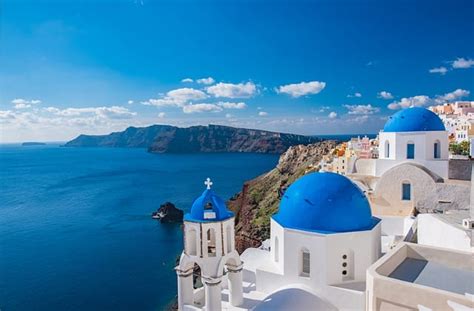 Iconische witte huisjes met blauwe daken op Santorini