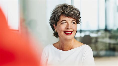 foto van Aart Slagt en Marjolein ten Hoonte die een prijs in ontvangst nemen