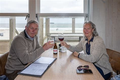 Peter en Wilma, de Nederlandse eigenaren van Chalet Rosa, met een glimlach