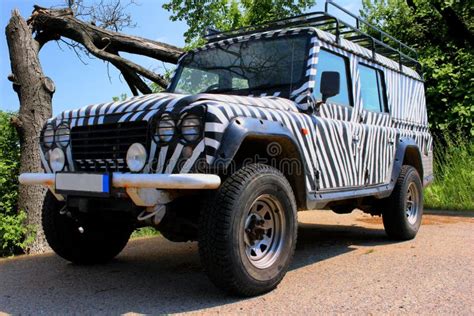een safari-jeep in een Malawisch nationaal park