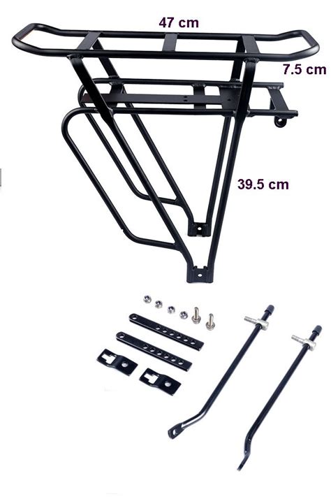 Diagram dat de plaatsing van een accu onder een bagagedrager op een e-bike illustreert.