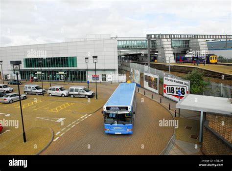 Schema dat de route van de bus van Luton Airport naar Victoria Station toont.