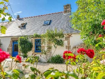 Een charmant vakantiehuis in Côtes d'Armor met uitzicht op zee