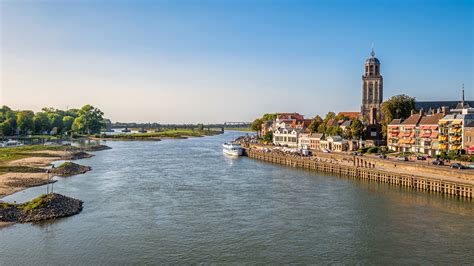 Themafoto van de IJssel bij Deventer