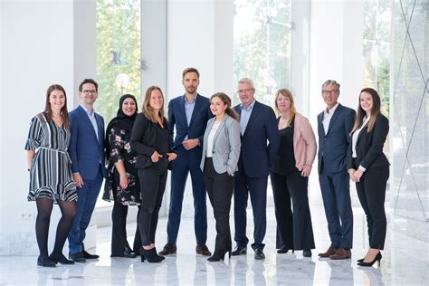 groepsfoto van het managementteam van Regional Jet Center