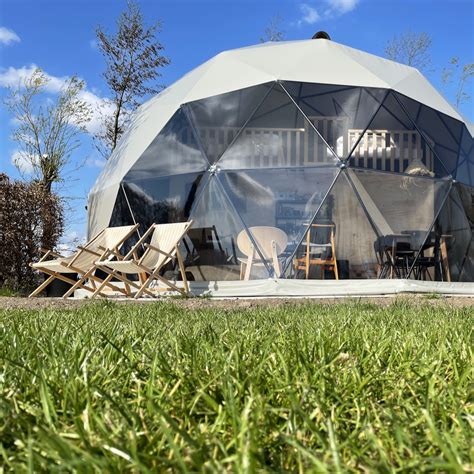 De eco-dome en de Casita, accommodaties op de finca