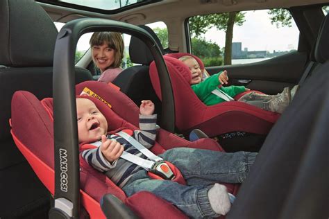 Overzicht van verschillende soorten kinderzitjes voor in de auto