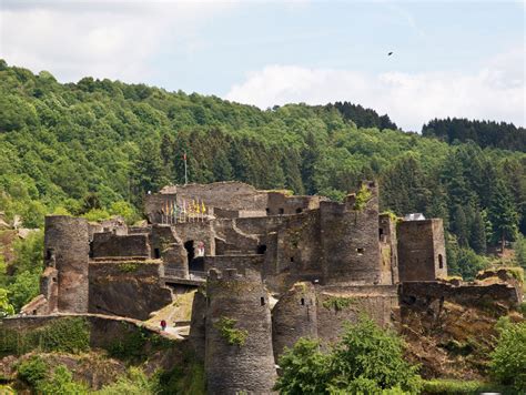 ruïnes van kasteel Bosselstein en Oberstein