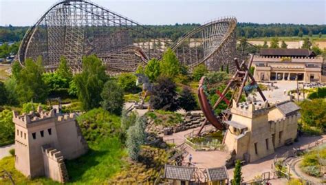 Overzichtsfoto van het themagebied Magische Vallei in Toverland