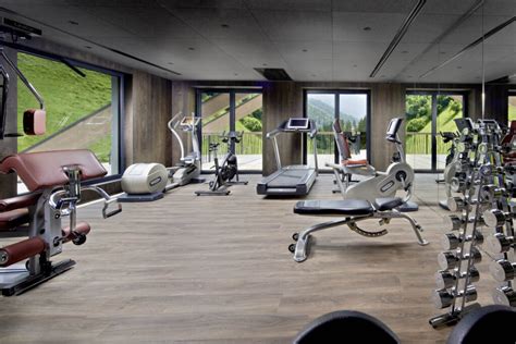 Wellnesscentrum en fitnessruimte van het hotel