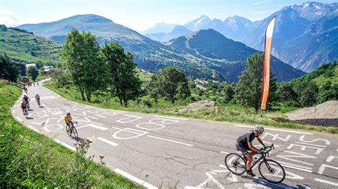 Panoramisch uitzicht vanaf de top van Alpe d’Huez