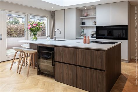 Interieurfoto van de groepsaccommodatie Het Weidevogelhuus, met aandacht voor de leefruimte en keukens