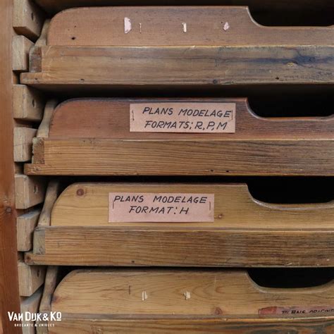 Collectie van vintage KLM-tickets en documenten