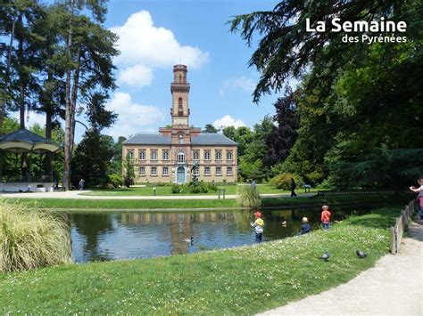 De Jardin Massey in Tarbes met zijn statige lanen en diverse flora